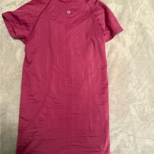 lululemon athletica Short Sleeve Tee - Berry Red